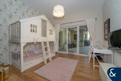 Villa in Green Community West, Green Community, Dubai 4 bedrooms, 404 sq.m. № 88638 - photo 17