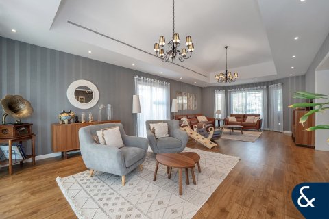 Villa in Green Community West, Green Community, Dubai 4 bedrooms, 404 sq.m. № 88638 - photo 7