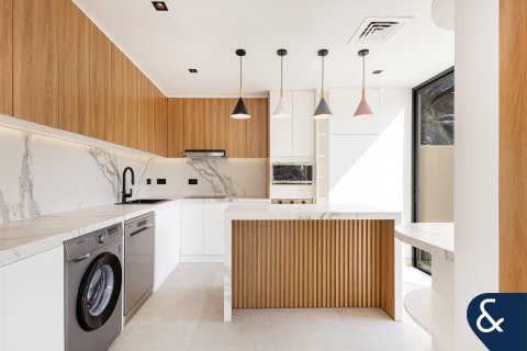 Купить виллу в Springs 12, The Springs, Дубай: 4 спальни, 210м², № 88636 - фото 6