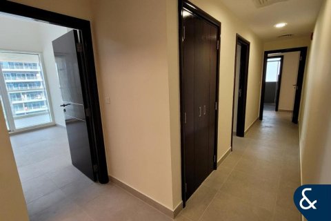 Apartment in Jumeirah Lake Towers, Dubai 3 bedrooms, 176 sq.m. № 88633 - photo 8
