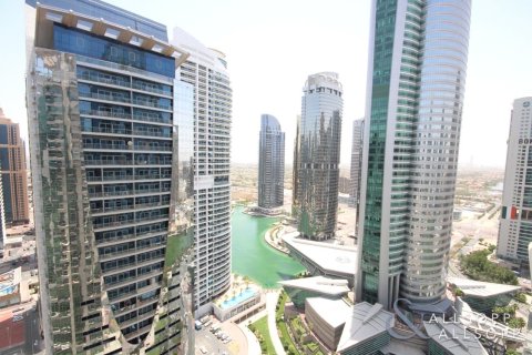 Apartment in Jumeirah Lake Towers, Dubai 3 bedrooms, 176 sq.m. № 88633 - photo 2