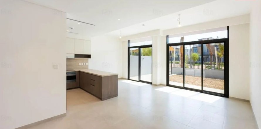 Townhouse in Dubai 3 bedrooms, 180.3 sq.m. № 95649