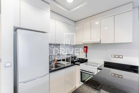 Apartment in Jumeirah Village Circle, Dubai 2 bedrooms, 105 sq.m. № 87124 - photo 10