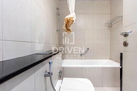 Apartment in Jumeirah Village Circle, Dubai 2 bedrooms, 105 sq.m. № 87124 - photo 12