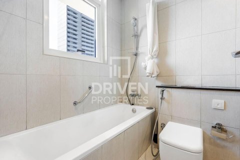 Apartment in Jumeirah Village Circle, Dubai 2 bedrooms, 105 sq.m. № 87124 - photo 11