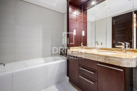 Apartment in Burj Views, Downtown Dubai (Downtown Burj Dubai), Dubai 2 bedrooms, 138 sq.m. № 20070 - photo 10
