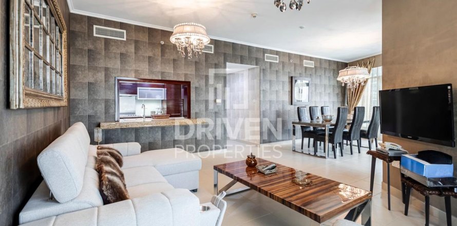 Apartment in Burj Views, Downtown Dubai (Downtown Burj Dubai), Dubai 2 bedrooms, 138 sq.m. № 20070