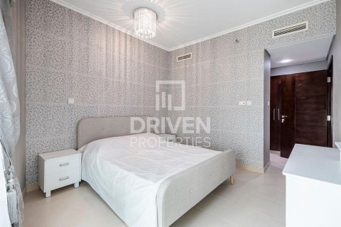 Apartment in Burj Views, Downtown Dubai (Downtown Burj Dubai), Dubai 2 bedrooms, 138 sq.m. № 20070 - photo 5