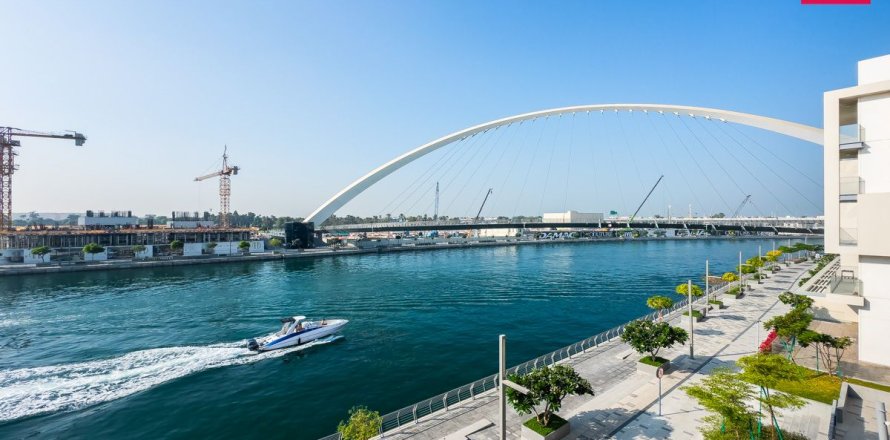 Apartamento en Al Wasl, Dubai, 3 dormitorios, 163.8 m², № 9226