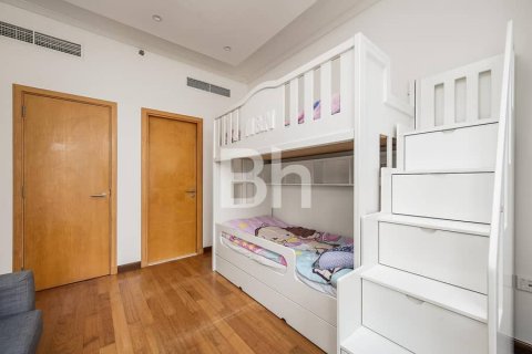 Apartment in Dubai Marina, Dubai 2 bedrooms, 127 sq.m. № 57260 - photo 10