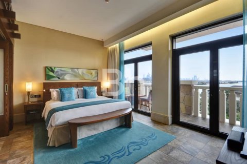 Apartment in Palm Jumeirah, Dubai 2 bedrooms, 135 sq.m. № 57259 - photo 10