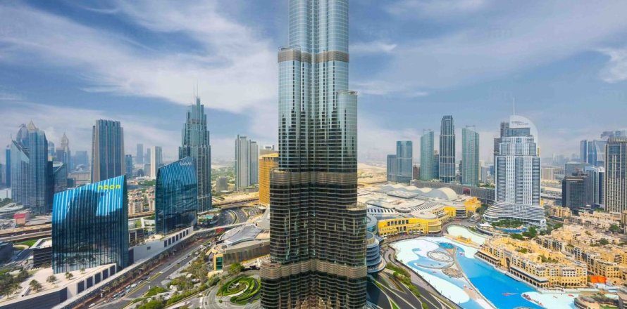 Ático en Dubai, 4 dormitorios, 492.4 m², № 47821