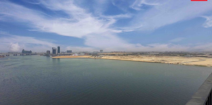 Apartment in Dubai 2 bedrooms, 97.8 sq.m. № 47756