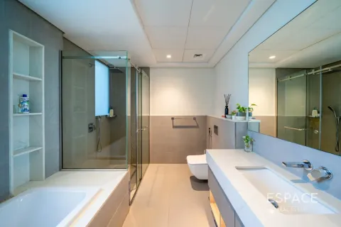 Adosado en Al Furjan, Dubai, 3 dormitorios, 244 m², № 122292 - foto 11