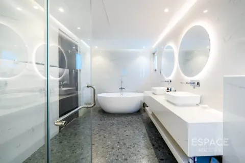 Villa en Regional, Jumeirah Park, Dubai, 5 dormitorios, 436 m², № 122295 - foto 6