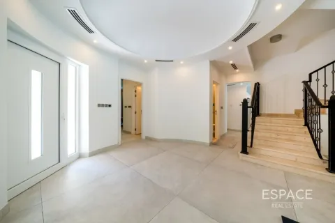 Villa en Regional, Jumeirah Park, Dubai, 5 dormitorios, 436 m², № 122295 - foto 13