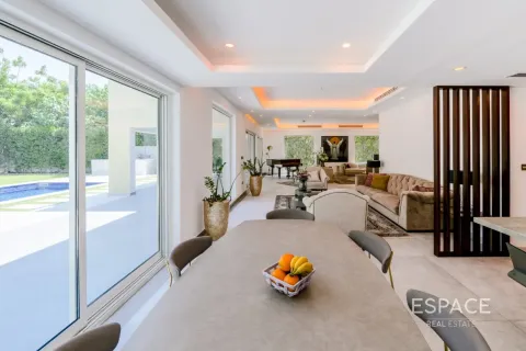 Villa en Regional, Jumeirah Park, Dubai, 5 dormitorios, 436 m², № 122295 - foto 14
