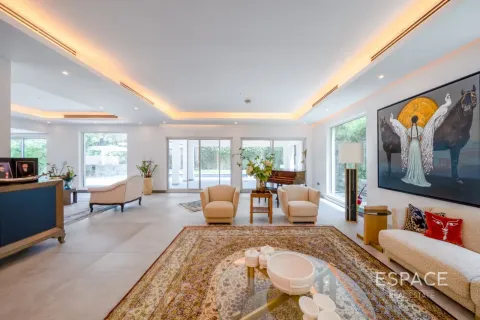Villa en Regional, Jumeirah Park, Dubai, 5 dormitorios, 436 m², № 122295 - foto 19