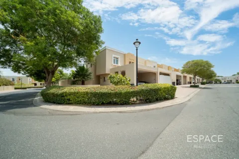 Villa en Arabian Ranches, Dubai, 3 dormitorios, 236 m², № 122296 - foto 2