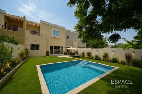 Villa en Arabian Ranches, Dubai, 3 dormitorios, 236 m², № 122296