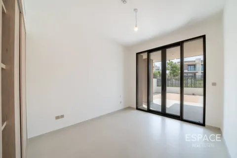 Villa en Jebel Ali, Dubai, 4 dormitorios, 395 m², № 122291 - foto 11