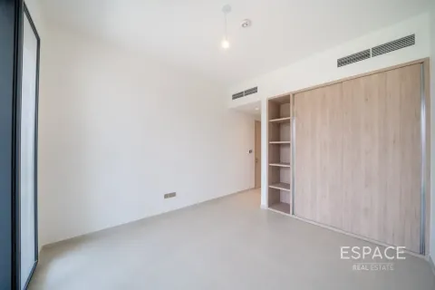 Villa en Jebel Ali, Dubai, 4 dormitorios, 395 m², № 122291 - foto 7