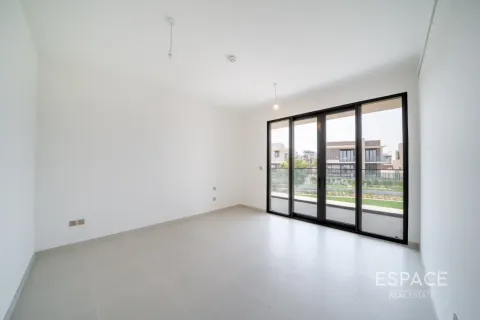 Villa en Jebel Ali, Dubai, 4 dormitorios, 395 m², № 122291 - foto 6