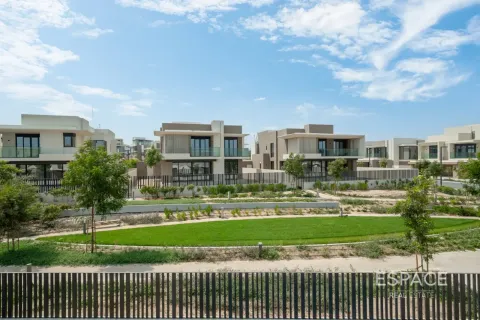 Villa en Jebel Ali, Dubai, 4 dormitorios, 395 m², № 122291 - foto 3