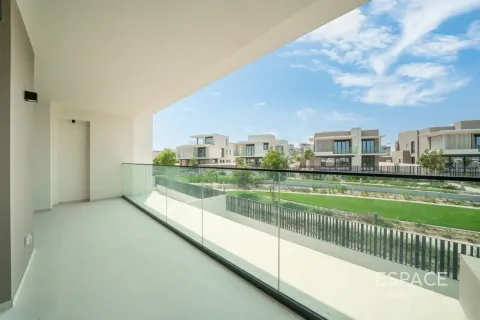 Villa en Jebel Ali, Dubai, 4 dormitorios, 395 m², № 122291 - foto 4