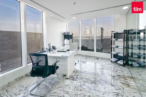 Снять в аренду офис в Аль-Барше, Дубай: 204.4м², № 12070 - фото 8