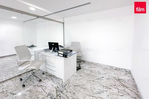 Снять в аренду офис в Аль-Барше, Дубай: 204.4м², № 12070 - фото 4