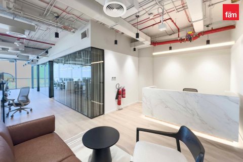 Bureau à Sheikh Zayed Road, Dubai, 185 m², № 12067 - photo 2