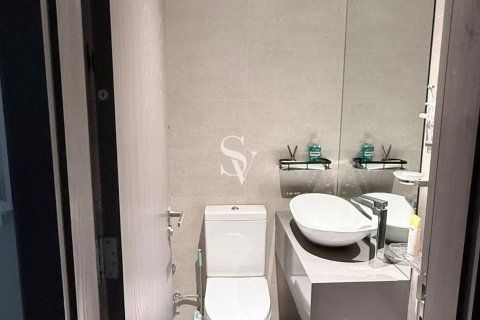 Снять в аренду квартиру в Бизнес-Бэе, Дубай: 1 спальня, 82м², № 121922 - фото 3