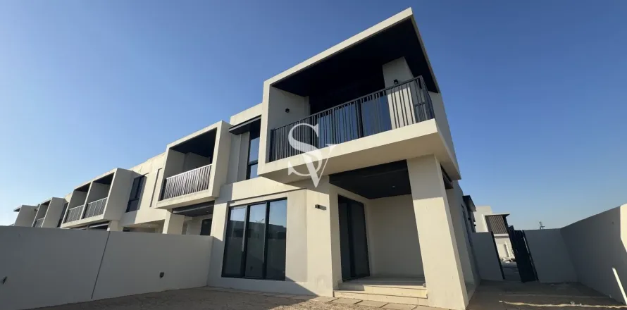 Townhouse in Jebel Ali, Dubai 3 bedrooms, 238 sq.m. № 121919