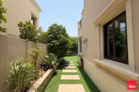 Villa à Dubai, 4 chambres, 405 m², № 115200