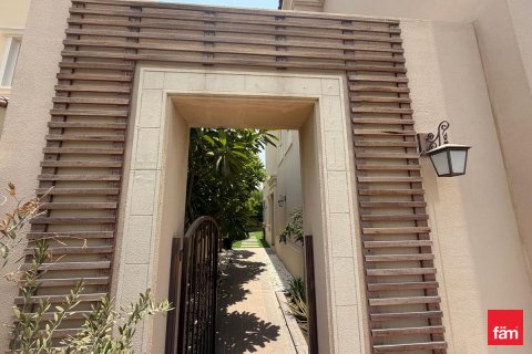 Villa à Dubai, 4 chambres, 405 m², № 115200 - photo 22