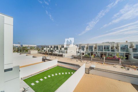 Villa en Al Furjan, Dubai, 3 dormitorios, 255 m², № 15317 - foto 19