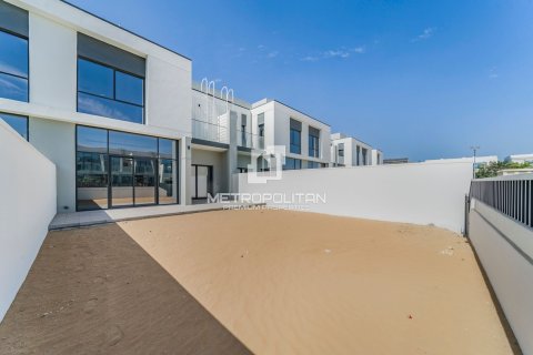 Villa en Al Furjan, Dubai, 3 dormitorios, 255 m², № 15317 - foto 12