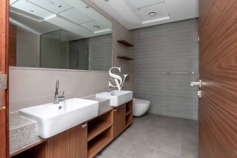 Apartment in Bur Dubai, Dubai 2 bedrooms, 152 sq.m. № 124170 - photo 12
