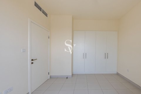 Townhouse in EMAAR South, Dubai South (Dubai World Central), Dubai 4 bedrooms, 418 sq.m. № 124171 - photo 16