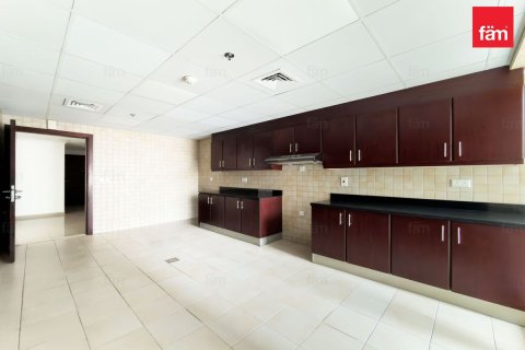 Appartement à Dubai Marina, Dubai, 2 chambres, 242.9 m², № 124574 - photo 2