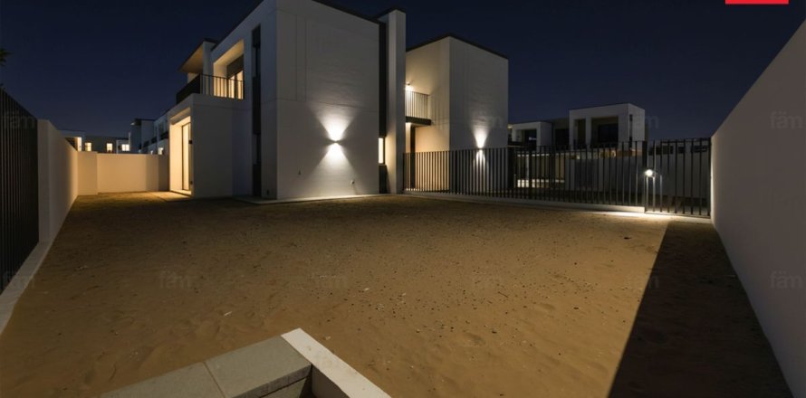 Maison de ville à Dubai, 4 chambres, 282.4 m², № 124573