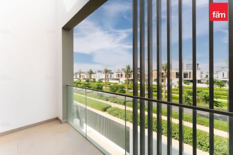 Villa in Dubai 4 bedrooms, 249.5 sq.m. № 124572 - photo 16