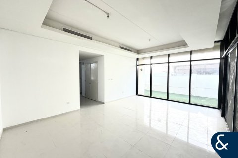 Adosado en DAMAC Hills (Akoya by DAMAC), Dubai, 3 dormitorios, 192 m², № 74719 - foto 4