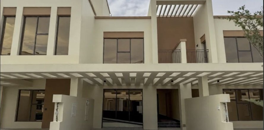 Maison de ville à Dubai, 4 chambres, 144.7 m², № 115100
