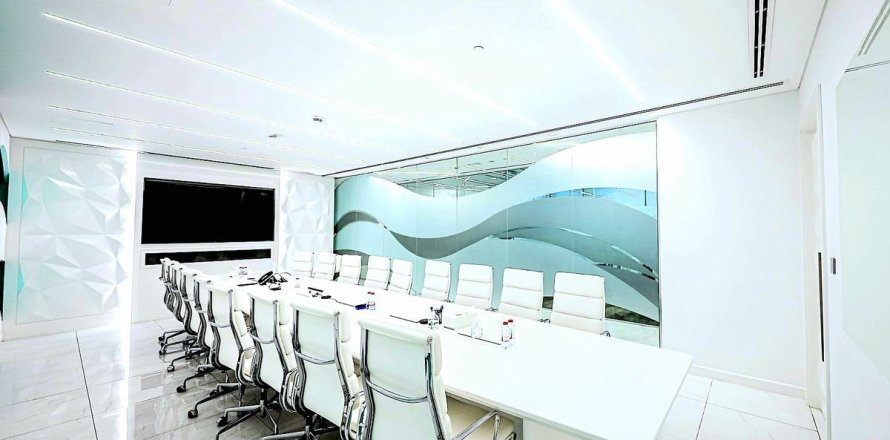 Office in Business Bay, Dubai 379.8 sq.m. № 99380