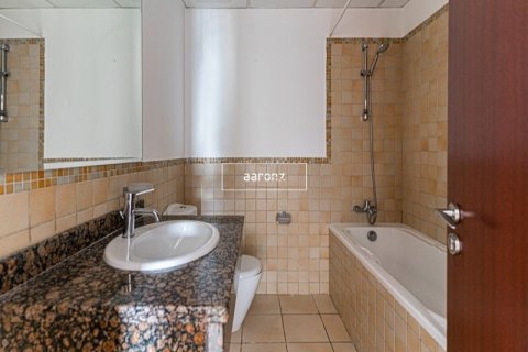 Apartamento en Jumeirah Beach Residence, Dubai, 2 dormitorios, 119.8 m², № 42596 - foto 9
