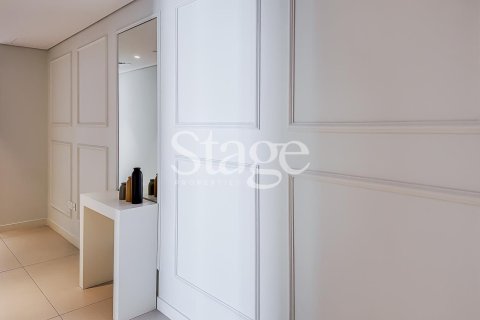 Apartment in Dubai 3 bedrooms, 195 sq.m. № 139555 - photo 15