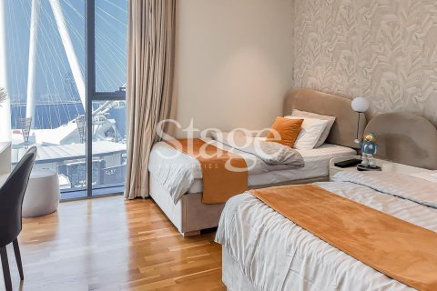 Apartment in Dubai 3 bedrooms, 195 sq.m. № 139555 - photo 4