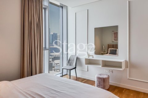 Apartment in Dubai 3 bedrooms, 195 sq.m. № 139555 - photo 13